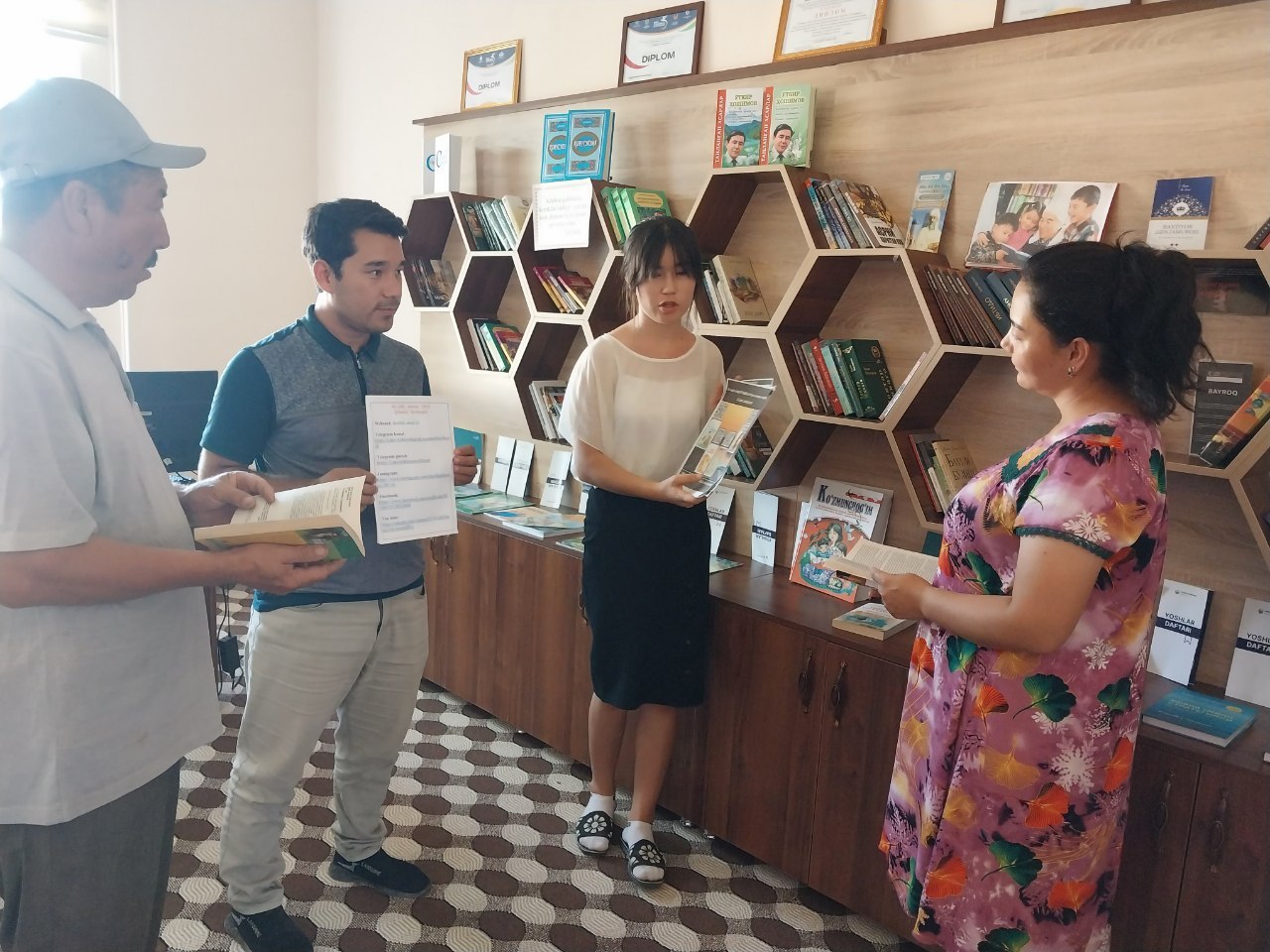 Elektron kutubxona doskasidagi Qr kodli kitoblar yangilandi